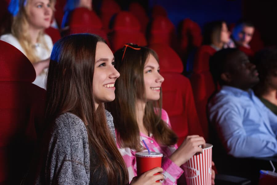 people-watching-in-cinema