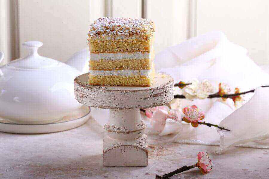 layered-sponge-cake