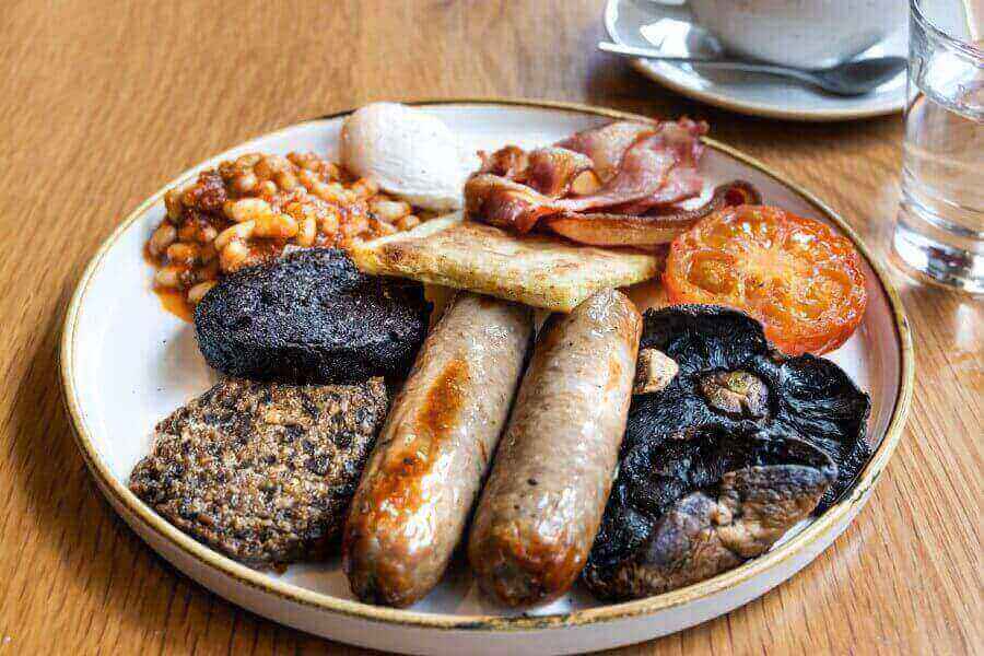 haggis-in-scottish-breakfast