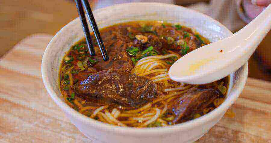 taiwanese-noodle-soup