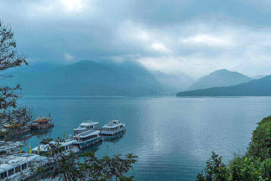 lake-in-taiwan