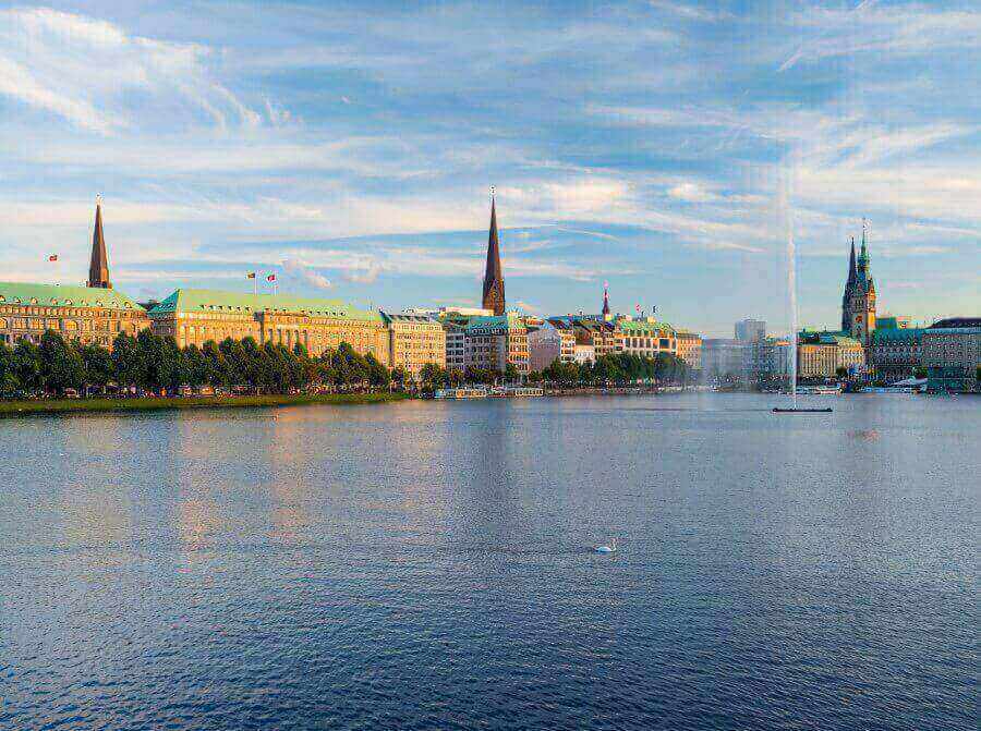 beautiful-alster-lake