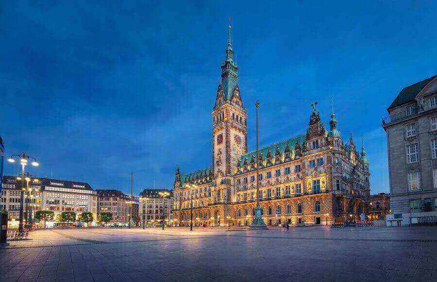 hamburg-city-hall