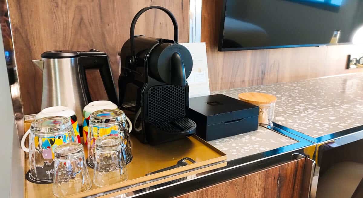 paris-hotel-minibar
