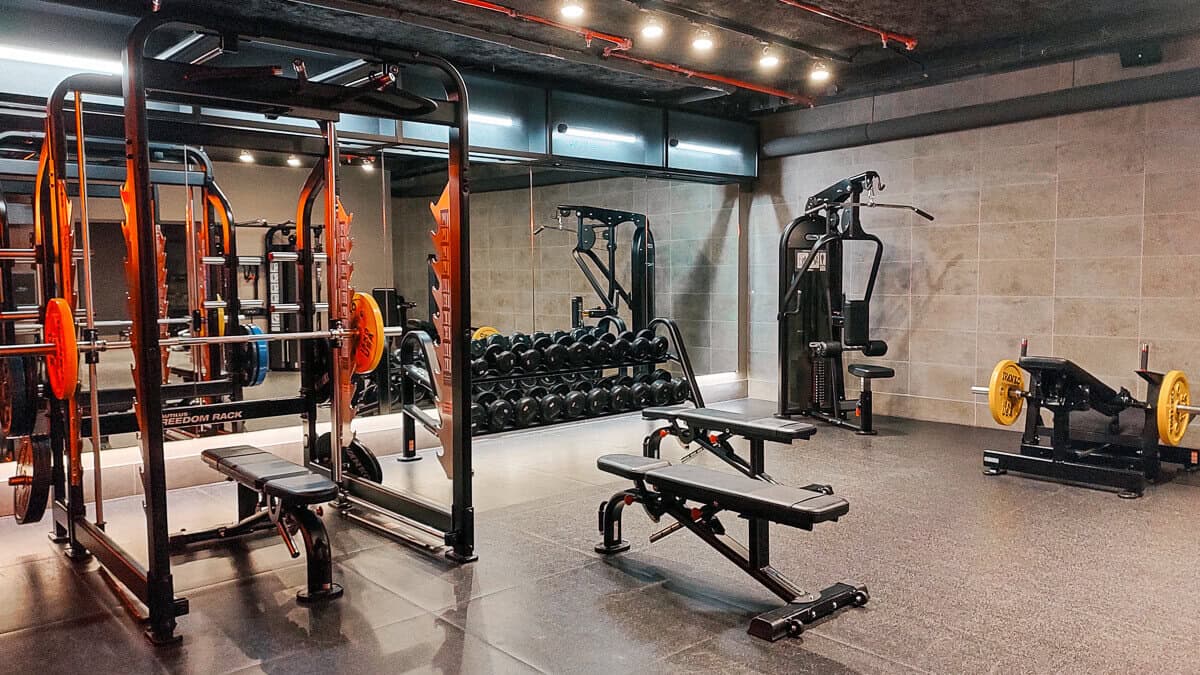 pullman-hotel-gym-strength