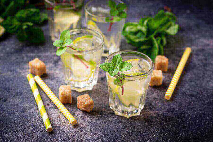 refreshing-caipirinha