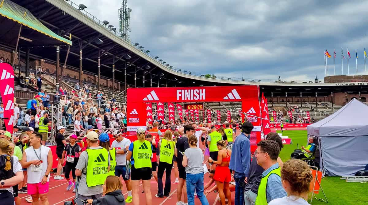 marathon-finishing-line